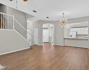 6377 Island Forest Drive - Photo Thumbnail 5