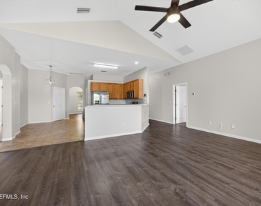 648 W Johns Crk Parkway - Photo Thumbnail 13