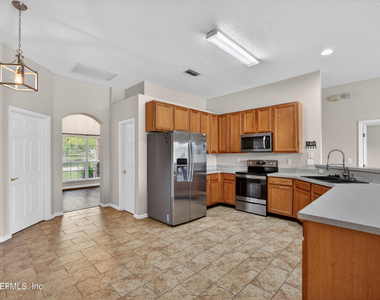 648 W Johns Crk Parkway - Photo Thumbnail 15