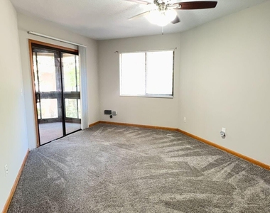 2 Pine Hurst Place - Photo Thumbnail 11