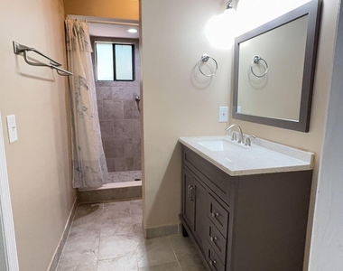 2 Pine Hurst Place - Photo Thumbnail 16