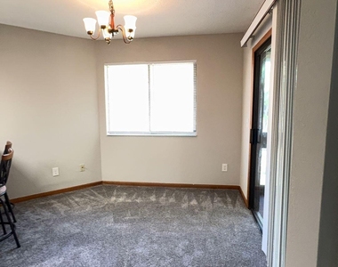 2 Pine Hurst Place - Photo Thumbnail 7