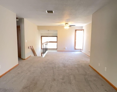 2 Pine Hurst Place - Photo Thumbnail 3