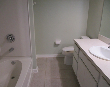 3684 Summerlin Lane E - Photo Thumbnail 4