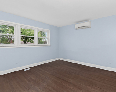 15 W 56th Street - Photo Thumbnail 4