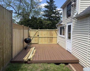 23639 W Chicago Street - Photo Thumbnail 11