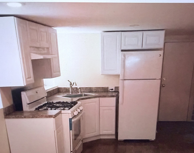 1615 W Foster Avenue - Photo Thumbnail 2