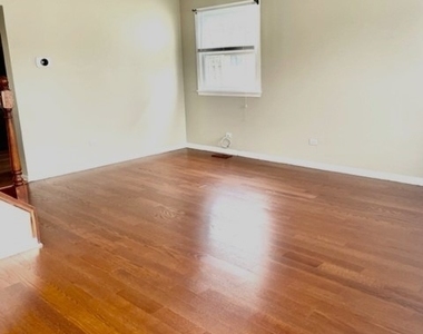 362 Amy Court - Photo Thumbnail 8
