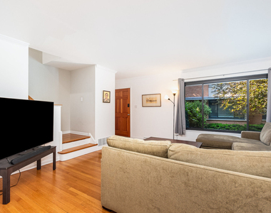 537 Ridge Road - Photo Thumbnail 3