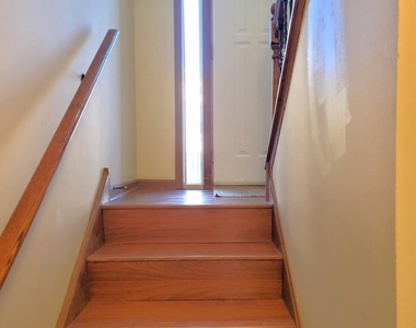 9264 Windsor Parkway - Photo Thumbnail 23
