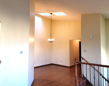 9264 Windsor Parkway - Photo Thumbnail 5