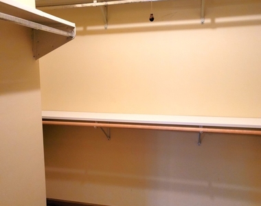 9264 Windsor Parkway - Photo Thumbnail 15