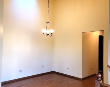 9264 Windsor Parkway - Photo Thumbnail 4