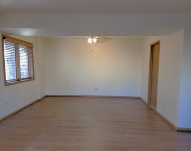 9264 Windsor Parkway - Photo Thumbnail 25