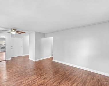 1080 N Wheeling Road - Photo Thumbnail 3
