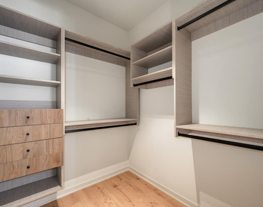 1257 N Ashland Avenue - Photo Thumbnail 13