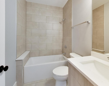 6548 S Maryland Avenue - Photo Thumbnail 15