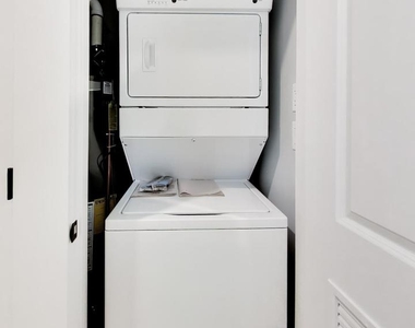 6548 S Maryland Avenue - Photo Thumbnail 19