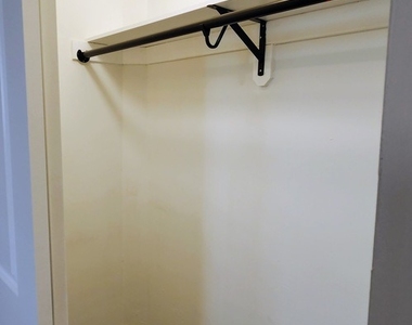 4764 N Virginia Avenue - Photo Thumbnail 7