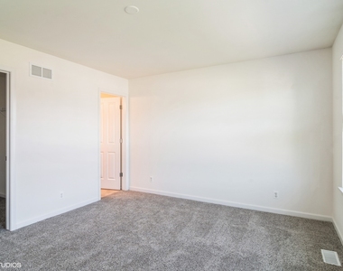 69 Melrose Court - Photo Thumbnail 10