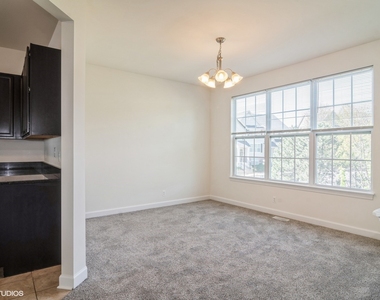 69 Melrose Court - Photo Thumbnail 8