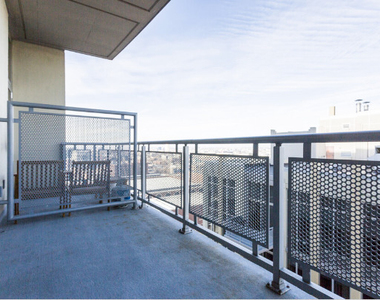 700 N Larrabee Street - Photo Thumbnail 26