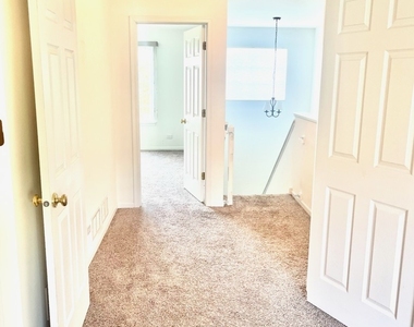 4323 Savoy Lane - Photo Thumbnail 4