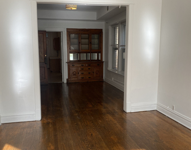 866 W Buckingham Place - Photo Thumbnail 1
