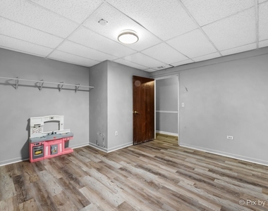 4909 Spencer Avenue - Photo Thumbnail 25