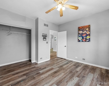 4909 Spencer Avenue - Photo Thumbnail 13