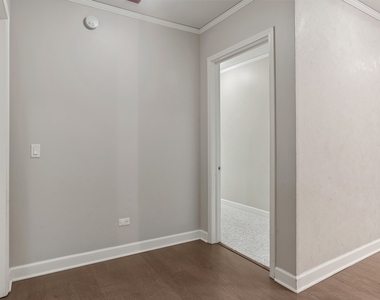 450 E Waterside Drive - Photo Thumbnail 9