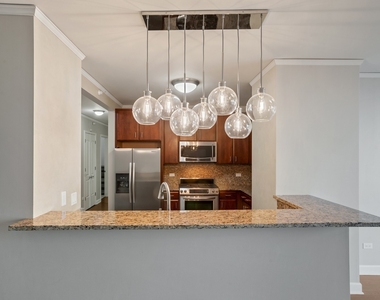 450 E Waterside Drive - Photo Thumbnail 4