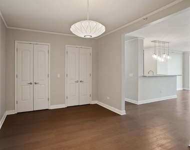 450 E Waterside Drive - Photo Thumbnail 8