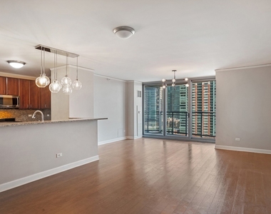 450 E Waterside Drive - Photo Thumbnail 6
