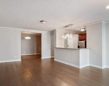 450 E Waterside Drive - Photo Thumbnail 3