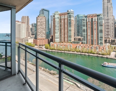 450 E Waterside Drive - Photo Thumbnail 16
