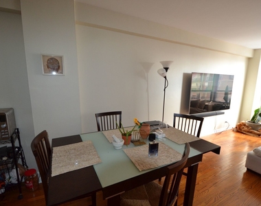 4180 N Marine Drive - Photo Thumbnail 3
