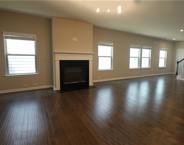 2719 Morgan Spring Trail - Photo Thumbnail 34