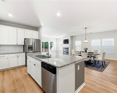 2719 Morgan Spring Trail - Photo Thumbnail 3
