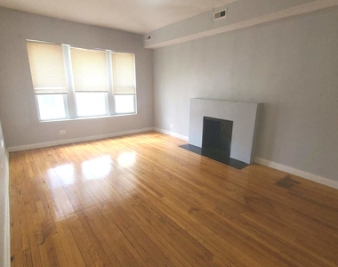 6507 S Ellis Avenue - Photo Thumbnail 1