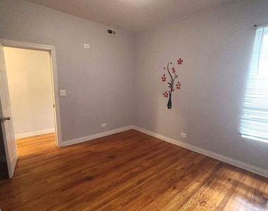 6507 S Ellis Avenue - Photo Thumbnail 5