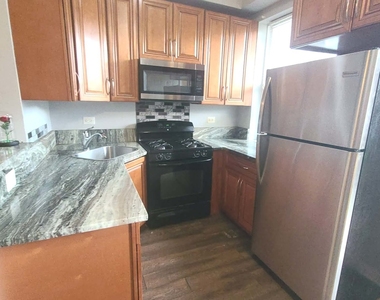 6507 S Ellis Avenue - Photo Thumbnail 10