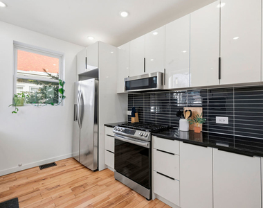 1610 S 4th Avenue - Photo Thumbnail 8