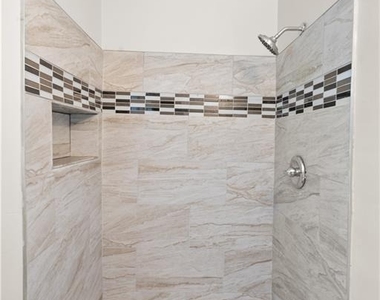 2161 Rochelle Way Sw - Photo Thumbnail 12