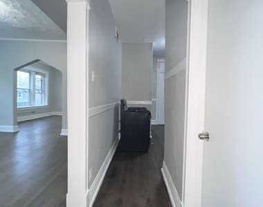 2707 E 78th Street - Photo Thumbnail 21