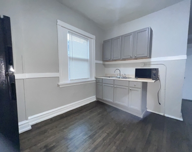 2707 E 78th Street - Photo Thumbnail 25