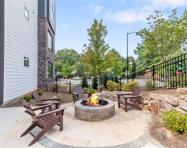 383 Grant Circle Se - Photo Thumbnail 29