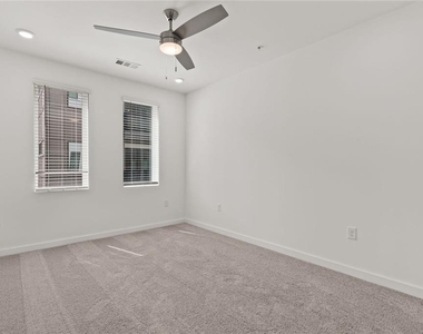 383 Grant Circle Se - Photo Thumbnail 20