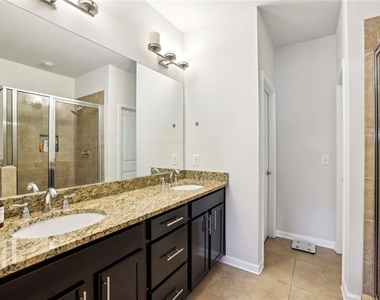 745 Fountainhead Lane Ne - Photo Thumbnail 18