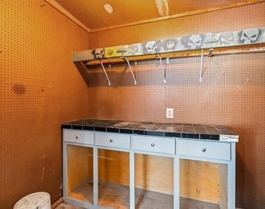 120 Woodcrest Drive - Photo Thumbnail 19